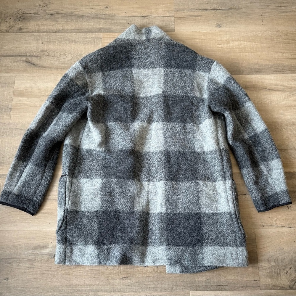 Aritzia Wilfred Free grey Off Duty plaid wool sweater jacket - Small - Picture 6 of 8